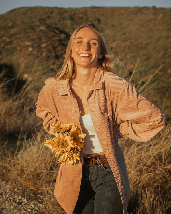 Transformez vos vestes en velours côtelé: idées de looks casual incontournables